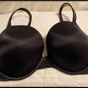 Victoria’s Secret Very Sexy push up